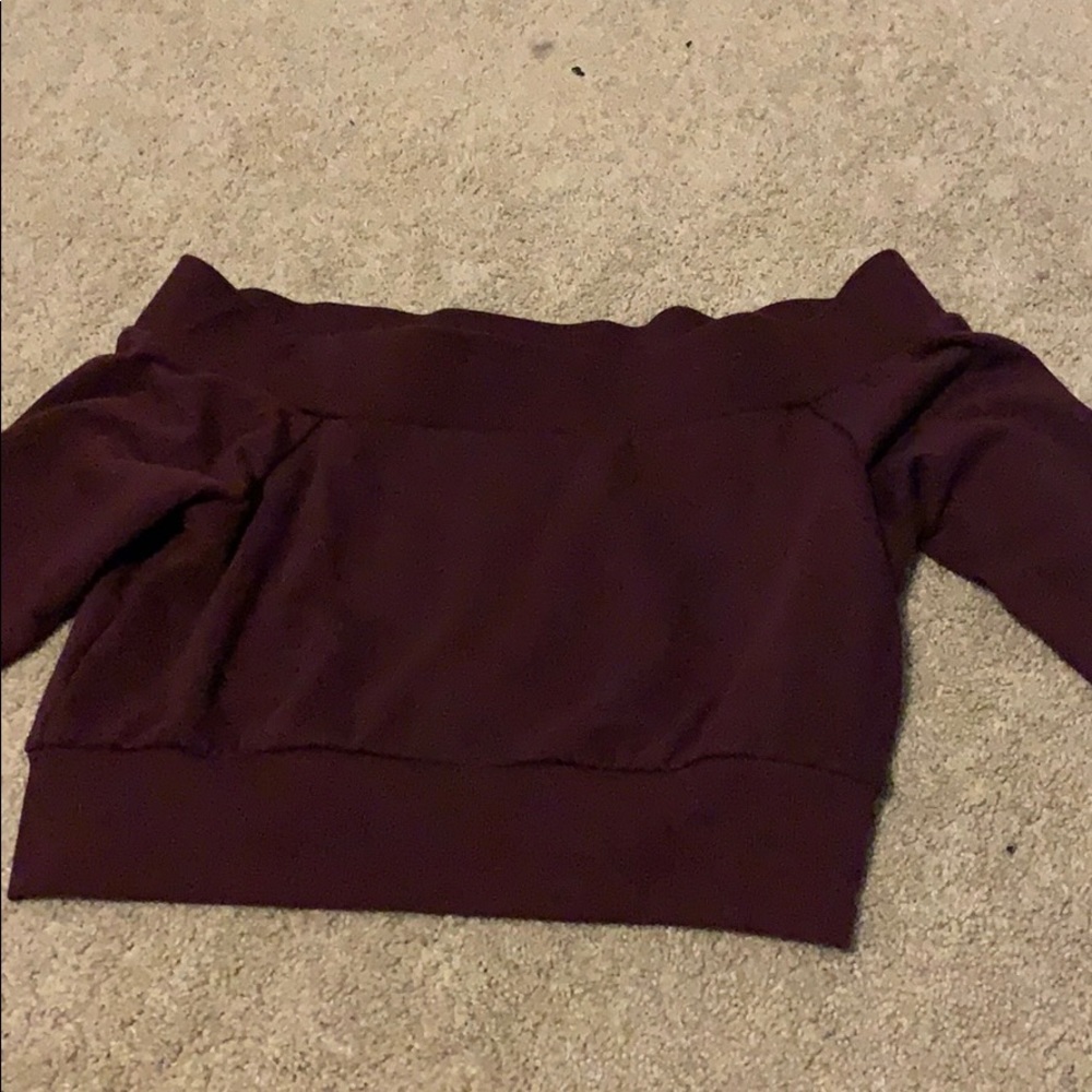 Long sleeve crop top